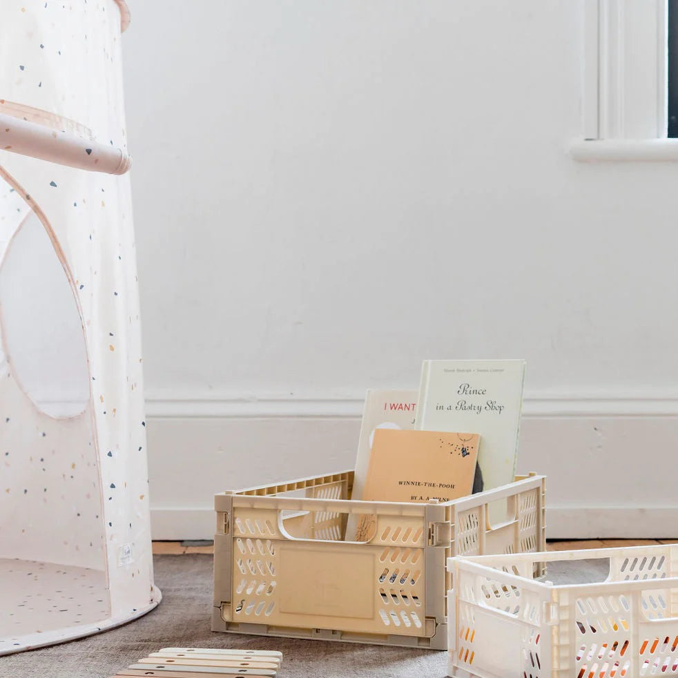 3 Sprouts Modern Folding Crate