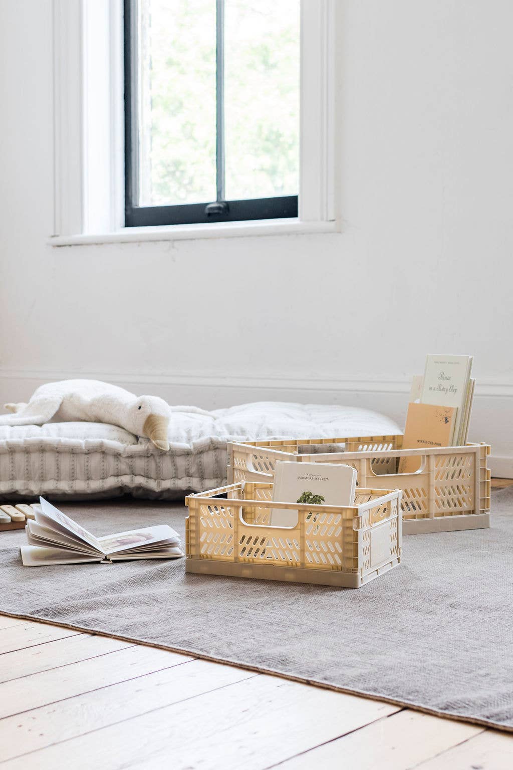 3 Sprouts Modern Folding Crate