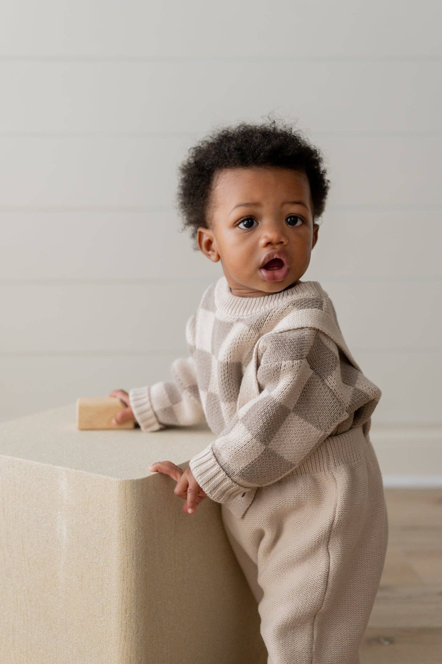 Yooushi Checkered Knit Sweater